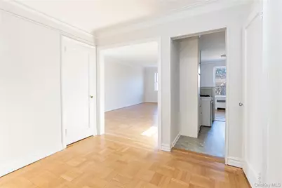 474 W 238th Street #4I, Bronx, NY 10463 - Photo 11