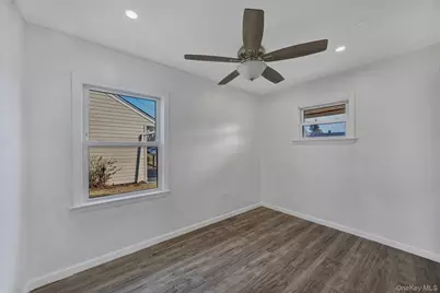 170 5th Street, Hicksville, NY 11801 - Photo 13