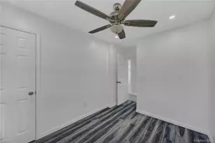 170 5th St, Hicksville, NY 11801 - Photo 17