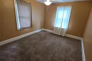 121 4th St, Hicksville, NY 11801 - Photo 3