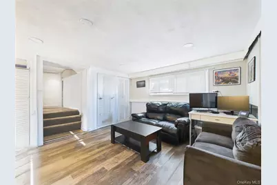 554 S 8th Street, Lindenhurst, NY 11757 - Photo 19