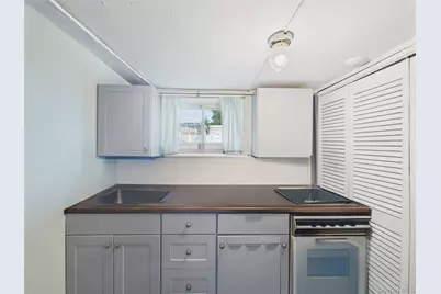 554 S 8th Street, Lindenhurst, NY 11757 - Photo 21