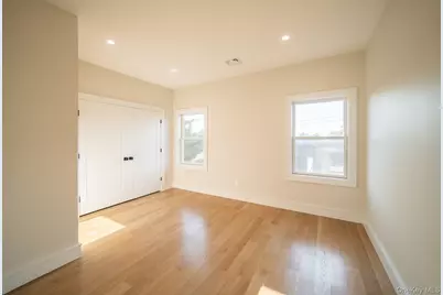 60 Ramble Lane, Levittown, NY 11756 - Photo 35