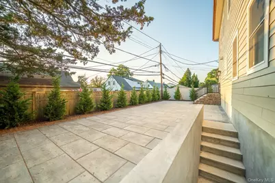 60 Ramble Lane, Levittown, NY 11756 - Photo 45