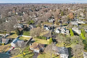 10 Dellwood Rd, White Plains, NY 10605 - Photo 27