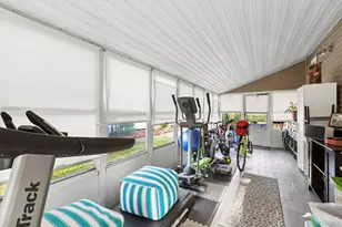 525 Riverleigh Ave, Riverhead, NY 11901 - Photo 11