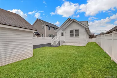 820 Jefferson Street, Baldwin, NY 11510 - Photo 25