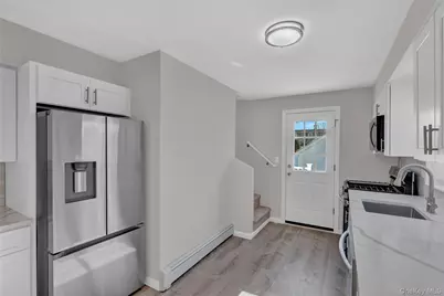 820 Jefferson Street, Baldwin, NY 11510 - Photo 7