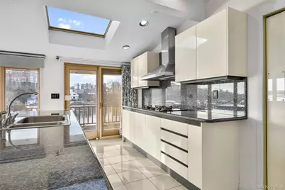 31 Clover Place, New Rochelle, NY 10805 - Photo 13