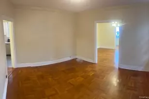 14 E 236th St, Bronx, NY 10470 - Photo 5