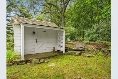 8 S Bedford Road, Pound Ridge, NY 10576 - Photo 5