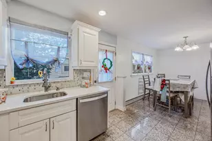 15 Macon St, Lindenhurst, NY 11757 - Photo 15