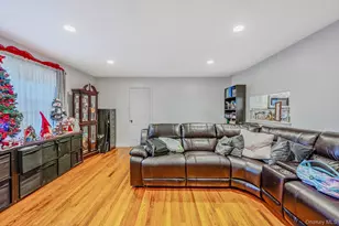 15 Macon St, Lindenhurst, NY 11757 - Photo 11