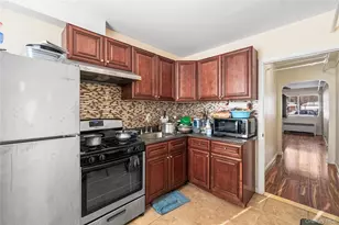 203-10 Murdock Ave, Saint Albans, NY 11412 - Photo 5