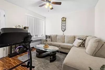 203-10 Murdock Avenue, Saint Albans, NY 11412 - Photo 9