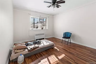 203-10 Murdock Avenue, Saint Albans, NY 11412 - Photo 7