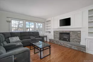 123 Wedgewood Dr, Coram, NY 11727 - Photo 5