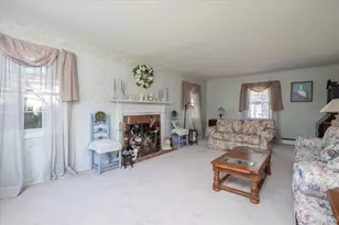 123 Wedgewood Dr, Coram, NY 11727 - Photo 13