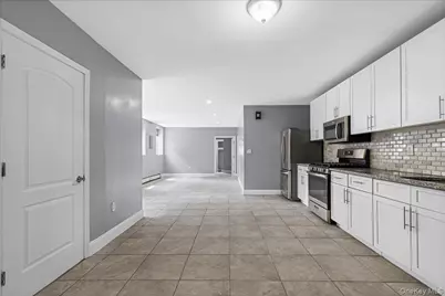 1021 E 213th Street, Bronx, NY 10469 - Photo 19