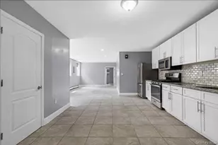 1021 E 213th St, Bronx, NY 10469 - Photo 19