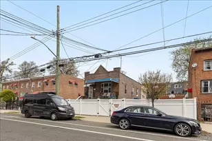 1021 E 213th St, Bronx, NY 10469 - Photo 11