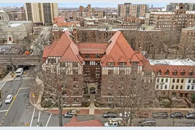 150 Burns Street 3A, #5F, #5H, #6E, Flushing, NY 11375 - Photo 13