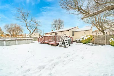 1175 Little East Neck Road, West Babylon, NY 11704 - Photo 23