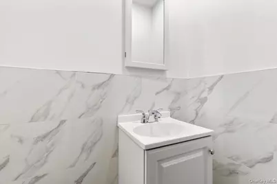 238A Throggs Neck Boulevard, Bronx, NY 10465 - Photo 9