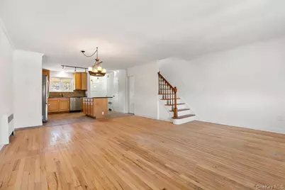 238A Throggs Neck Boulevard, Bronx, NY 10465 - Photo 15