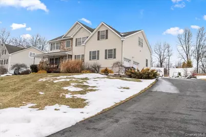 18 Coach House Court, New Windsor, NY 12553 - Photo 5