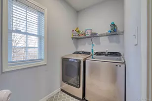 34 Mdw Vw Dr, Marlboro, NY 12542 - Photo 21