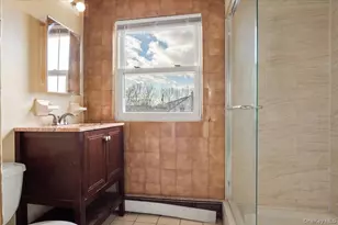 25 Ford Dr W, Massapequa, NY 11758 - Photo 23