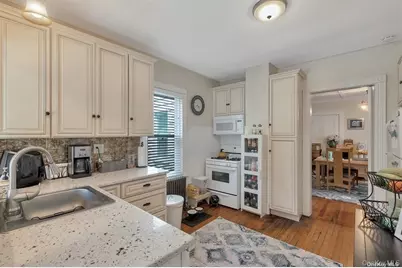 26 Burtis Avenue, Oyster Bay, NY 11771 - Photo 5