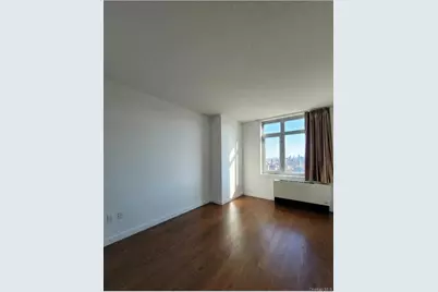 40-28 College Point Boulevard #1203, Flushing, NY 11354 - Photo 5