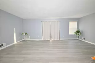 14 Kensington Way, Middletown, NY 10940 - Photo 3