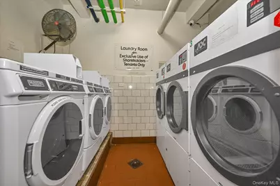 82-40 Austin Street #6K, Kew Gardens, NY 11415 - Photo 17