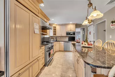 20 Soundview Drive, Shoreham, NY 11786 - Photo 17