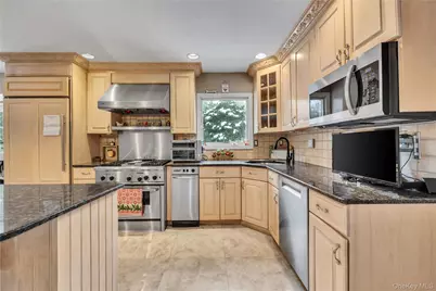 20 Soundview Drive, Shoreham, NY 11786 - Photo 21