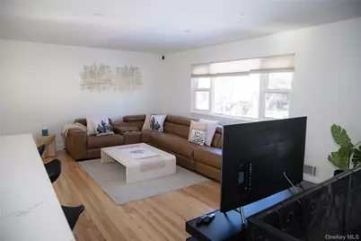 51 Lauren Avenue, Dix Hills, NY 11746 - Photo 3