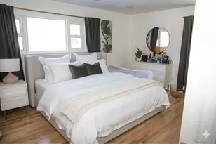 51 Lauren Ave, Dix Hills, NY 11746 - Photo 11