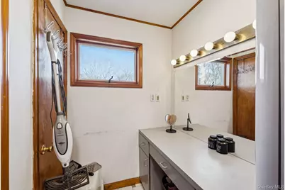 98 Auborn Avenue, Shirley, NY 11967 - Photo 33