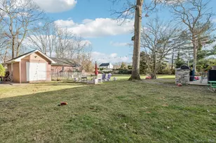 98 Auborn Ave, Shirley, NY 11967 - Photo 23