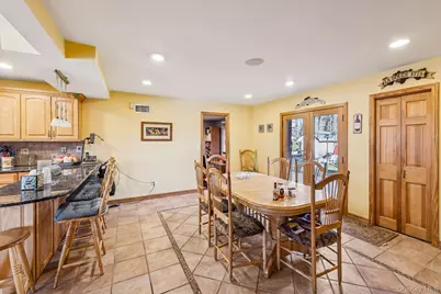 98 Auborn Avenue, Shirley, NY 11967 - Photo 9