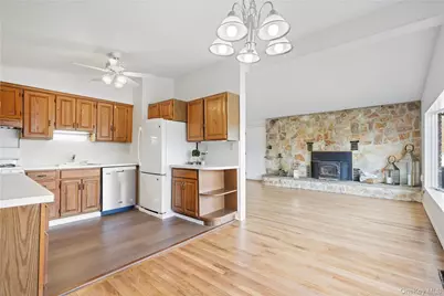 31 S Lexow Avenue, Nanuet, NY 10954 - Photo 3