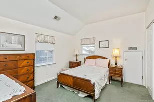 477 Woodscreek Ct, Moriches, NY 11955 - Photo 9