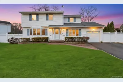 7 Carto Circle, Deer Park, NY 11729 - Photo 1