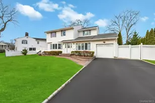 7 Carto Cir, Deer Park, NY 11729 - Photo 3