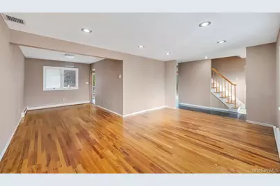 7 Carto Circle, Deer Park, NY 11729 - Photo 11