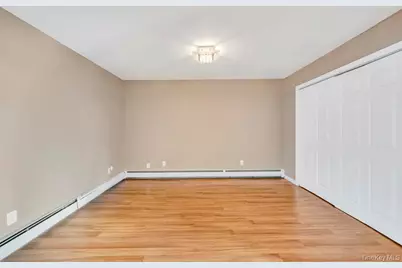 7 Carto Circle, Deer Park, NY 11729 - Photo 9