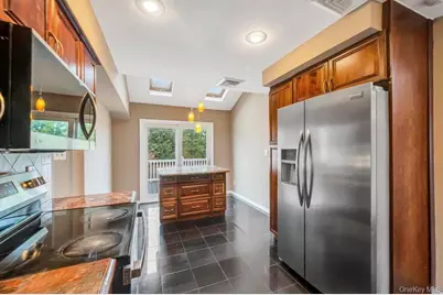 7 Carto Circle, Deer Park, NY 11729 - Photo 17